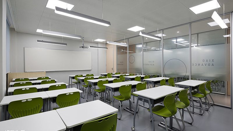 上班族学历提升，专升本与自考的路径选择解析