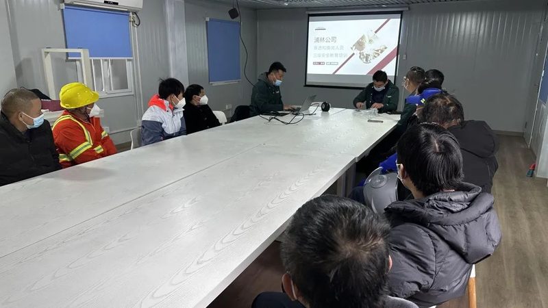 少儿编程教师技能要求的解码：从课程设计到教学实践